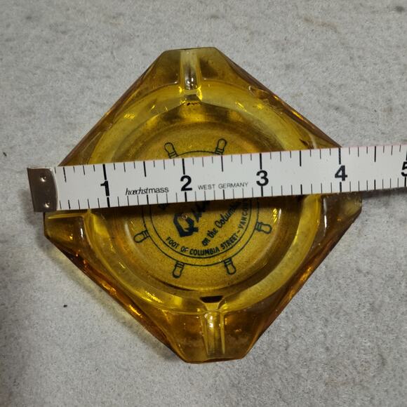 The Inn At The QUAY On The Columbian Vancouver Washington Amber 4 Notch Ashtray - Picture 6 of 6